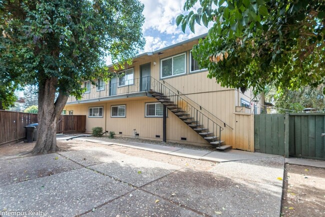 3813 Barker Dr in San Jose, CA - Building Photo - Building Photo