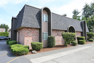 Auburn Landing Apartments in Auburn, WA - Foto de edificio - Building Photo