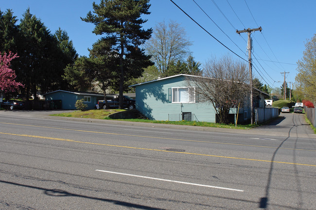 1315 NE 181st Ave in Portland, OR - Building Photo - Building Photo