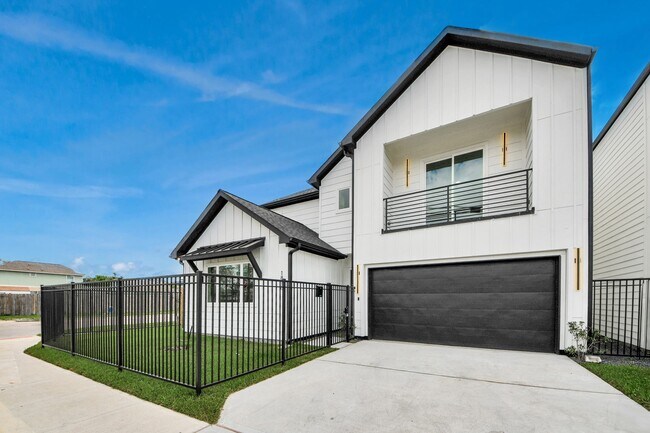 1818 West St in Houston, TX - Building Photo - Building Photo