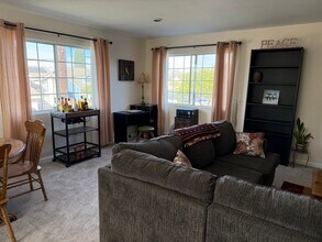 14902 Eastwood Ave in Lawndale, CA - Building Photo - Building Photo