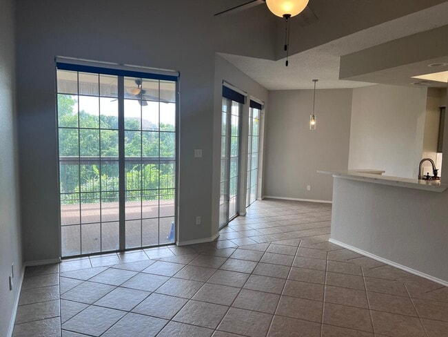 1734 Ascension Point Dr, Unit 322 in Arlington, TX - Building Photo - Building Photo