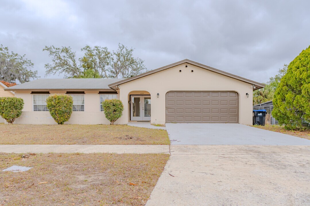 6203 Tebbetts Dr in Orlando, FL - Building Photo