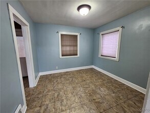 134 E Hoard St in Watertown, NY - Building Photo - Building Photo