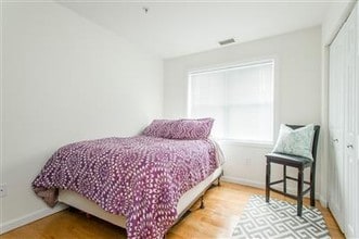 660 Cambridge St, Unit 401 in Cambridge, MA - Foto de edificio - Building Photo