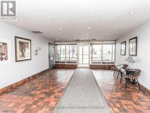 3455 Morning Star Dr in Mississauga, ON - Building Photo - Building Photo