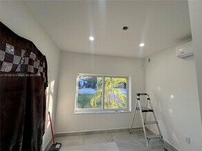 707 NE 15th St-Unit -C in Fort Lauderdale, FL - Building Photo - Building Photo