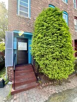 2 Mead St, Unit 2A in Boston, MA - Building Photo