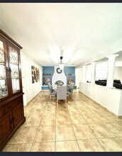 660 W 70th Pl in Hialeah, FL - Building Photo - Building Photo