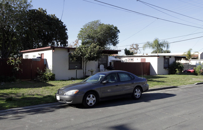 Old Town Apartments in San Diego, CA - Building Photo - Building Photo