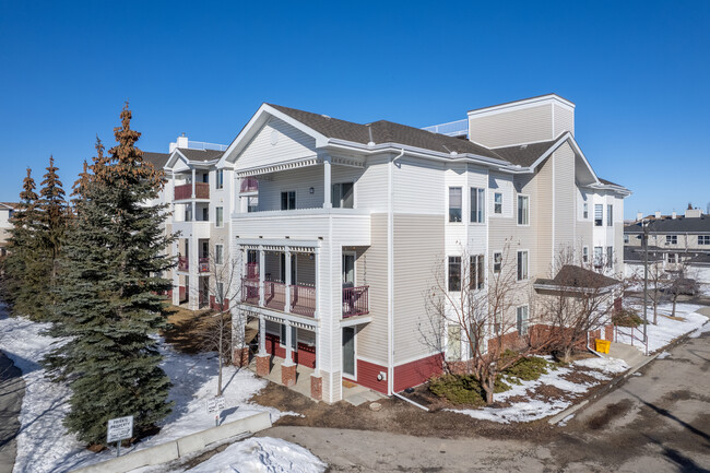 9 Country Village Bay NW in Calgary, AB - Building Photo - Building Photo