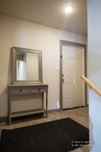 221 S 12th Ave, Unit C in Bozeman, MT - Foto de edificio - Building Photo