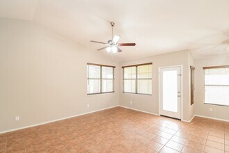 1266 E Sierra Madre Ave in Gilbert, AZ - Building Photo - Building Photo