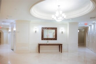 19900 E Country Club Dr in Aventura, FL - Foto de edificio - Building Photo