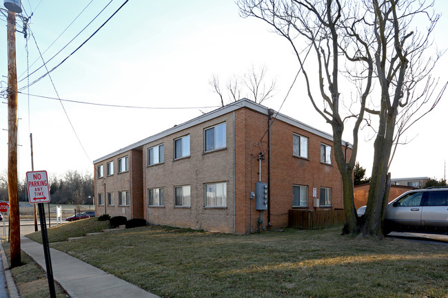 Olivette Terrace in St. Louis, MO - Building Photo - Building Photo