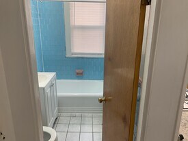 185 Washington Ave, Unit 8 in Chelsea, MA - Building Photo