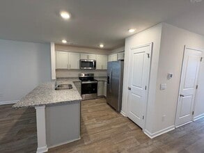 3201 Tatlock Wy in Greenville, NC - Building Photo - Building Photo