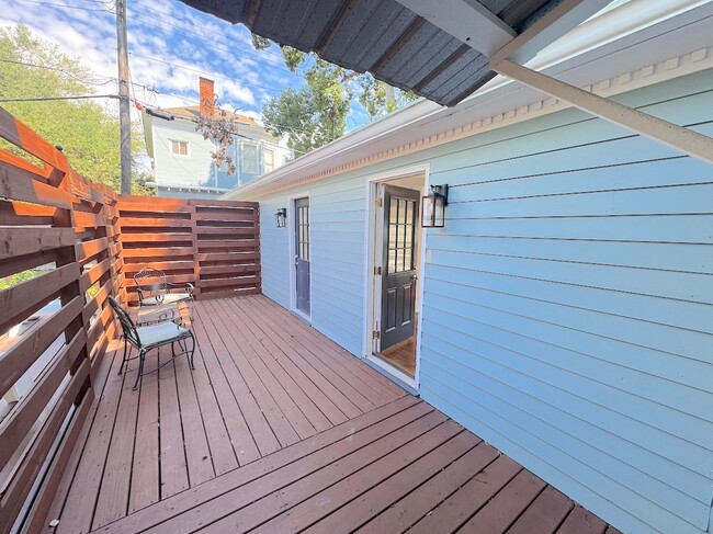 property at 20 E 40th St