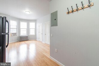 3313 N Park Ave, Unit 2 in Philadelphia, PA - Building Photo - Building Photo