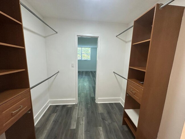 1805 Sans Souci Blvd, Unit 333 in North Miami, FL - Building Photo - Building Photo