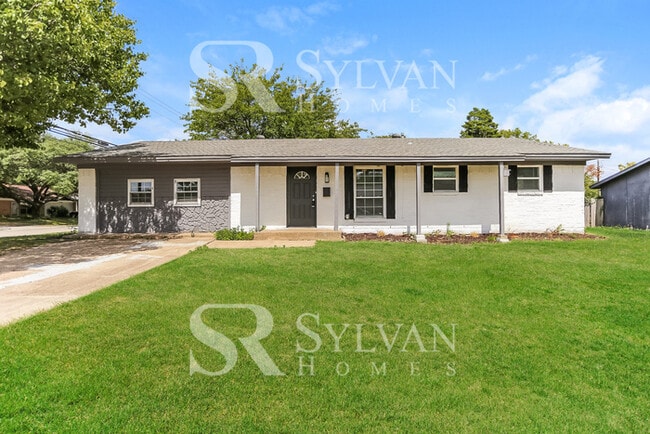 2701 Meadows Dr in Plano, TX - Building Photo - Building Photo