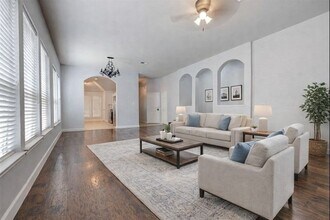 7210 Chasegrove Ln in Richmond, TX - Building Photo - Building Photo