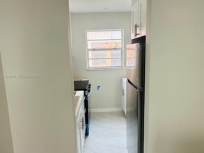 932 NW 5th St in Miami, FL - Building Photo - Building Photo