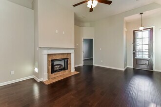 6893 Raleigh Lagrange Rd in Cordova, TN - Building Photo - Building Photo