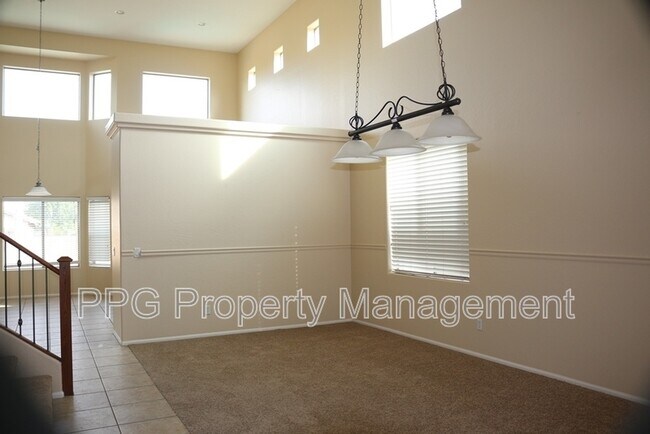 15010 W Poinsettia Dr in Surprise, AZ - Building Photo - Building Photo