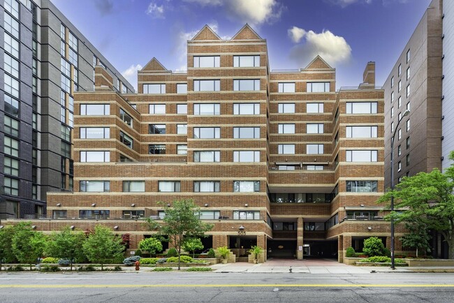 property at 505 E Huron St
