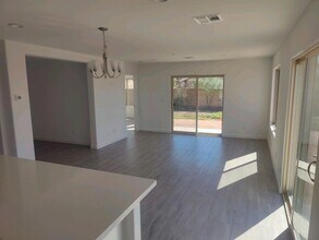 9543 W Troy Dr in Arizona City, AZ - Building Photo - Building Photo