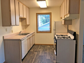 Churchill Apartments in Rapid City, SD - Building Photo - Building Photo