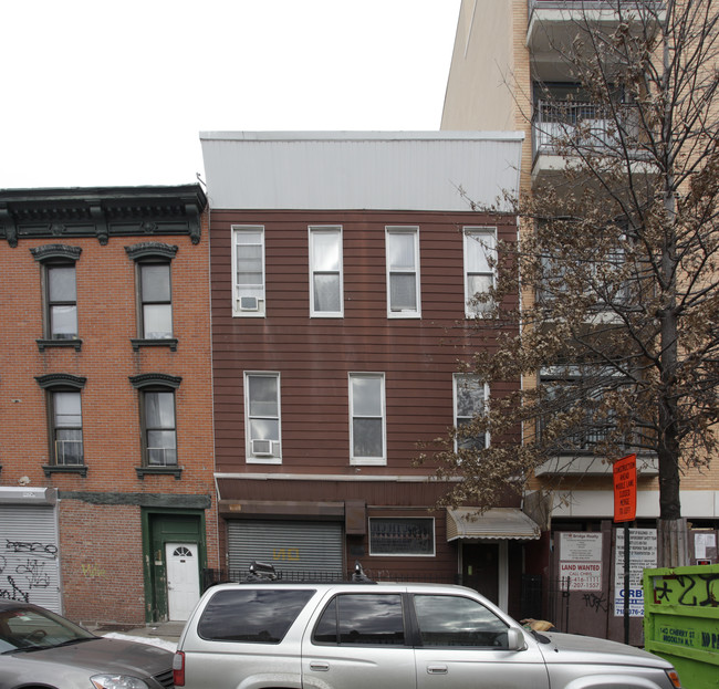 149 Green St in Brooklyn, NY - Foto de edificio - Building Photo
