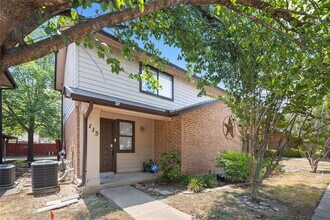 101 Clearday Dr in Austin, TX - Building Photo - Building Photo