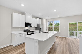 116 River Ridge Dr in Moon Township, PA - Foto de edificio - Building Photo