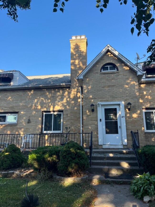 471 S Ogden St, Unit Lowet