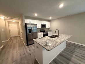 2070 Rogers Dr in Fayetteville, NC - Building Photo - Building Photo