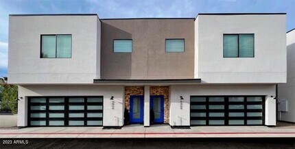 3804 E Monterey Wy in Phoenix, AZ - Foto de edificio - Building Photo