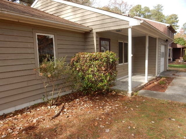 7 Redcedar Way in Newport News, VA - Building Photo - Building Photo