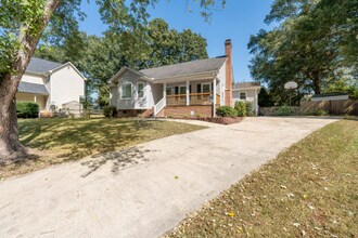 111 Rose Ann Ct in Easley, SC - Building Photo - Building Photo