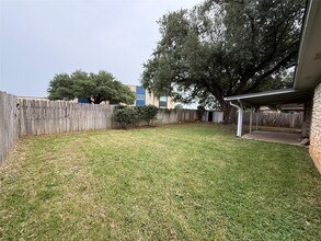 3907 Rolling Hill in Round Rock, TX - Building Photo - Building Photo