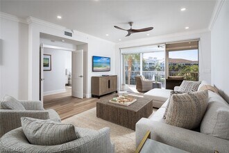 7638 Pebble Creek Cir in Naples, FL - Building Photo - Building Photo