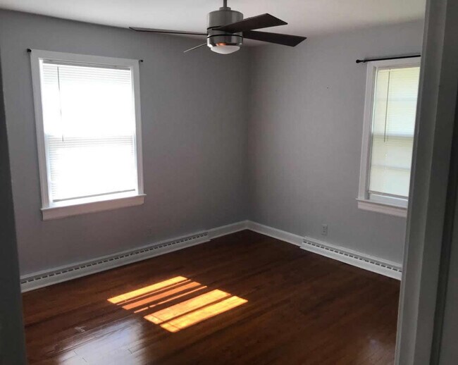 1100 Quail Dr in Greensboro, NC - Building Photo - Building Photo