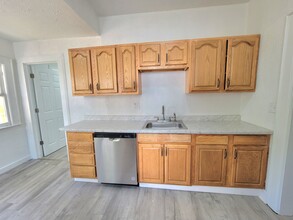 920 Hendrix Ave in Charleston, WV - Building Photo - Building Photo