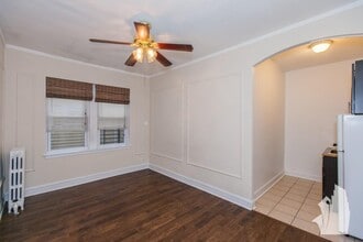 2825 N Burling St, Unit #106 in Chicago, IL - Building Photo - Building Photo