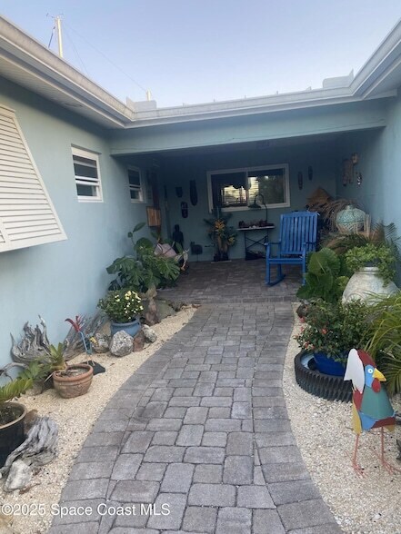 488 Cardinal Dr in Satellite Beach, FL - Foto de edificio - Building Photo