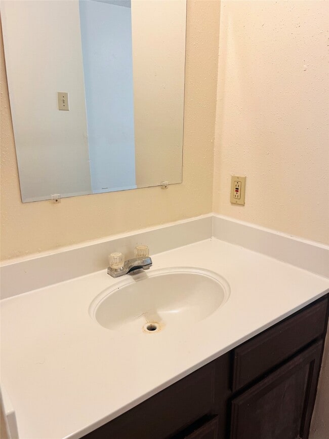 property at 16633 Gold Ridge Ln