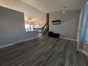 618 S Jake Garn Blvd in Salt Lake City, UT - Building Photo - Building Photo