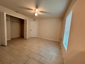 1020 NE 15th Ln in Cape Coral, FL - Building Photo - Building Photo