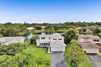 4110 NW 10th St in Delray Beach, FL - Building Photo - Building Photo